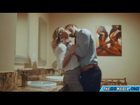 ❤️ Блондинка сени коомдук дааратканада азгырып жатканда ️ Секс видео бизде ky.marketapp.top